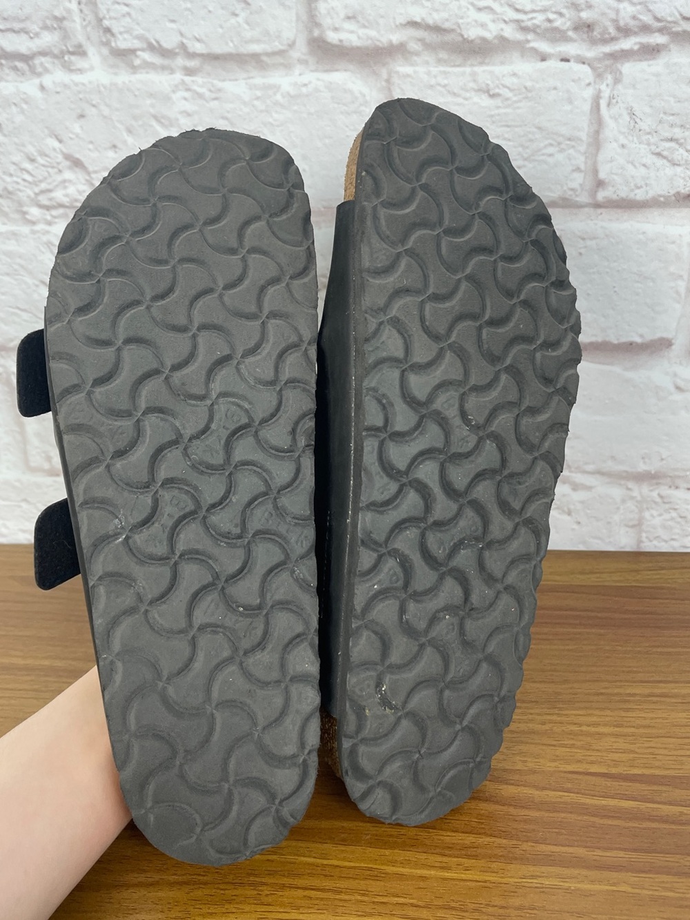 Birkenstock Arizona Black Faux Leather Sandals Size 39 - Picture 2 of 7